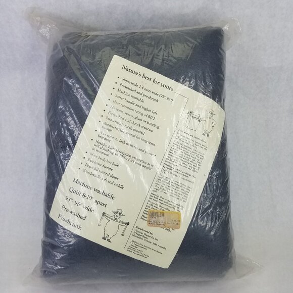 Matilda's Own Needle Punched Wool Blend Batting Queen Size 108" x 95" Quilting - Picture 5 of 10